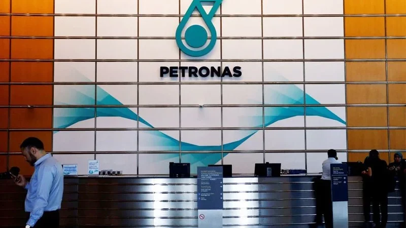 SPRM siasat pemberian kontrak RM399 juta oleh Petronas kepada syarikat O&G