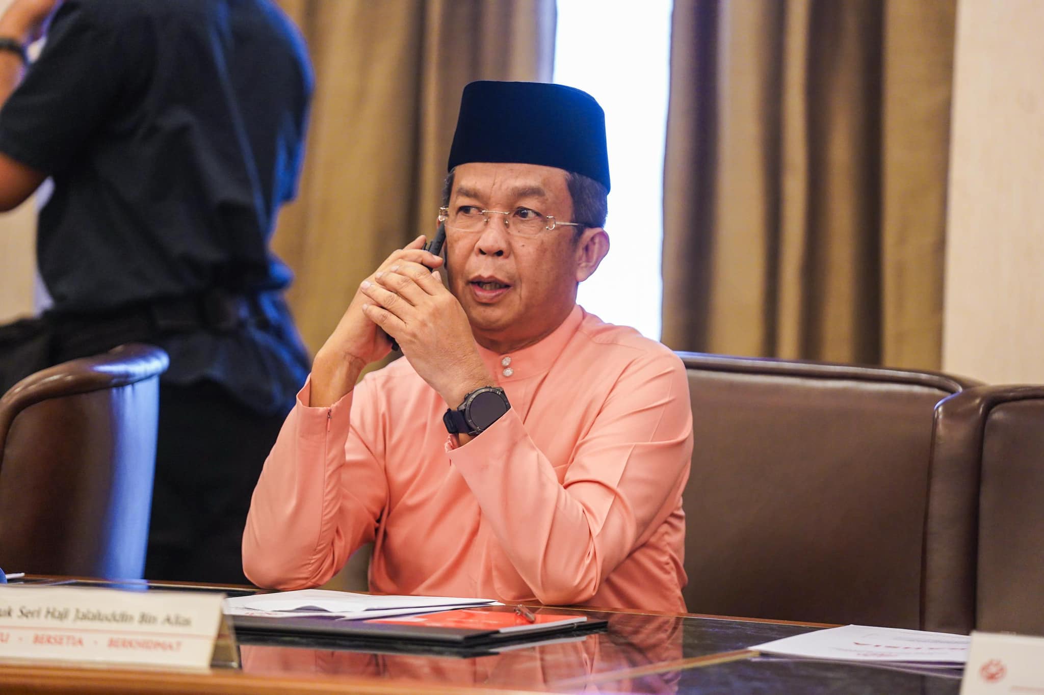 Jalaluddin nafi 14 wakil rakyat UMNO paling tadah, tegas terikat akujanji RM100 juta