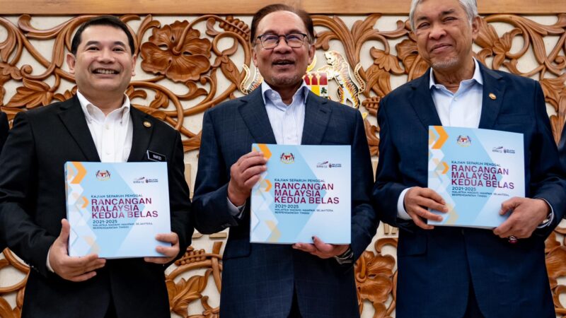Adakah nasib Anwar Ibrahim akan menjejaki sahabatnya, Zahid Hamidi ?