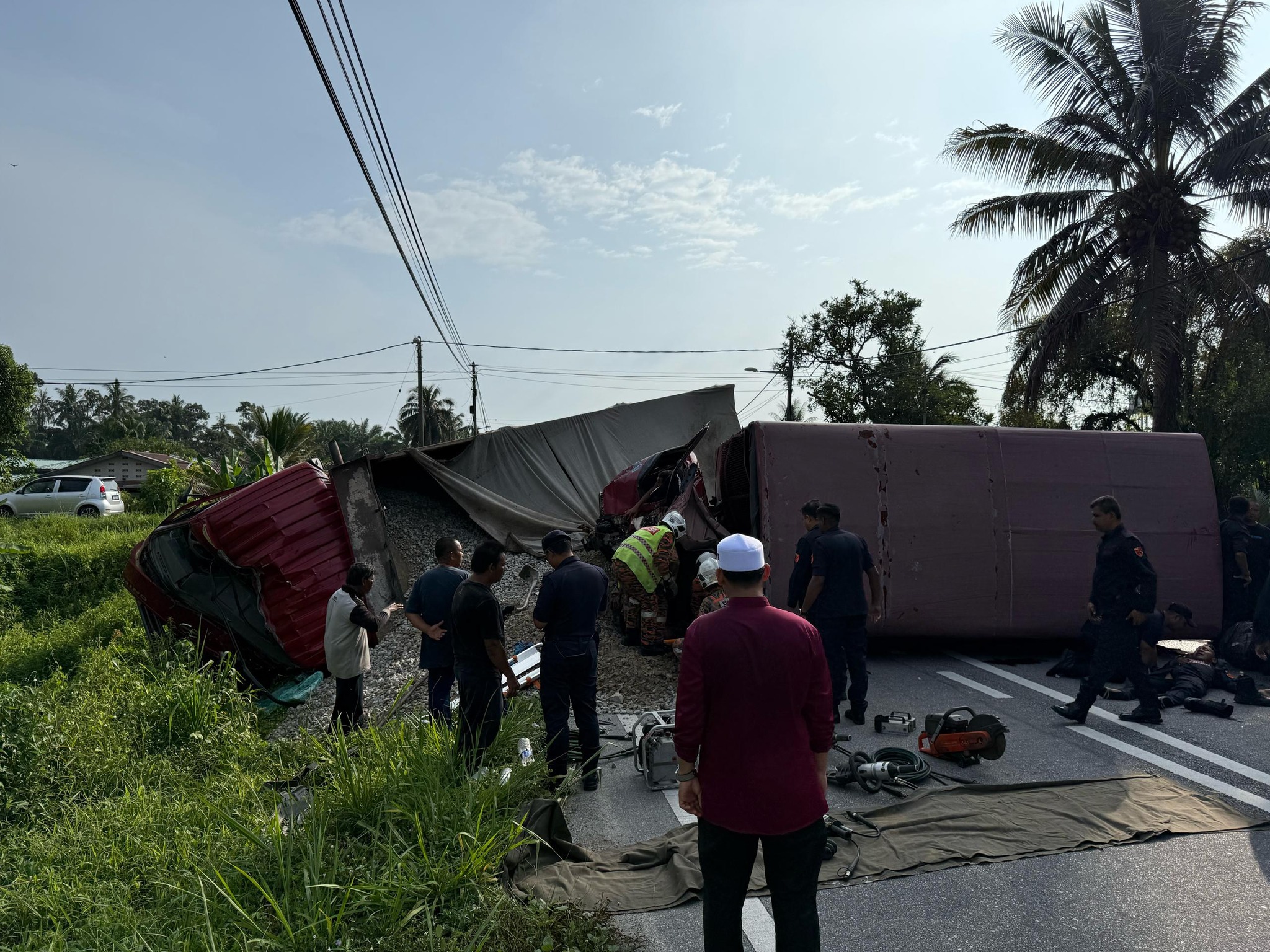 Sembilan anggota FRU maut kemalangan, Anwar minta siasatan menyeluruh