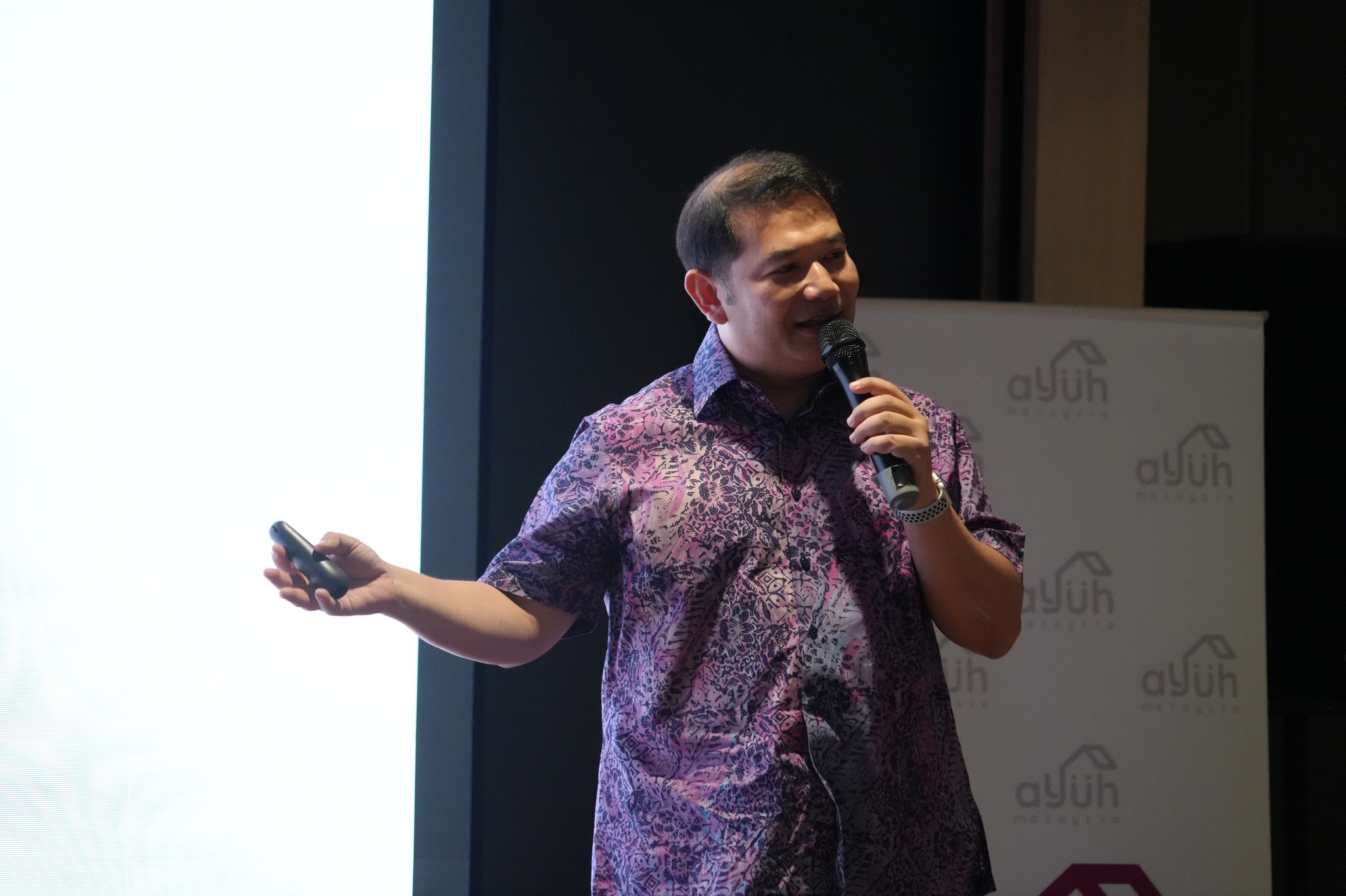 Anak Rafizi diserang, suntik dengan jarum oleh lelaki bertutup muka