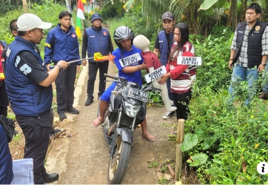 Demi hubungan sulit, ibu sanggup biarkan kekasih dera anak kandung sampai mati