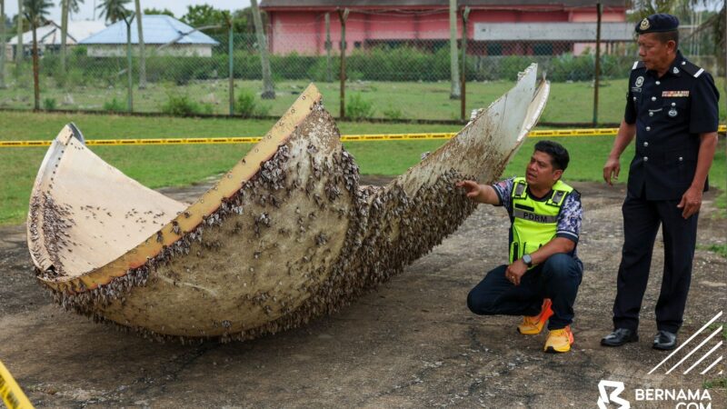 Gempar…Objek disyaki serpihan dari angkasa ditemui di pantai Nenasi, Pekan