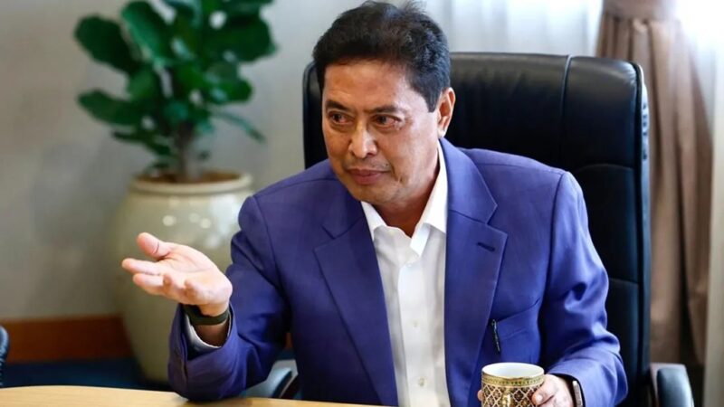 Azam Baki mulakan tindakan undang-undang terhadap laporan Bloomberg